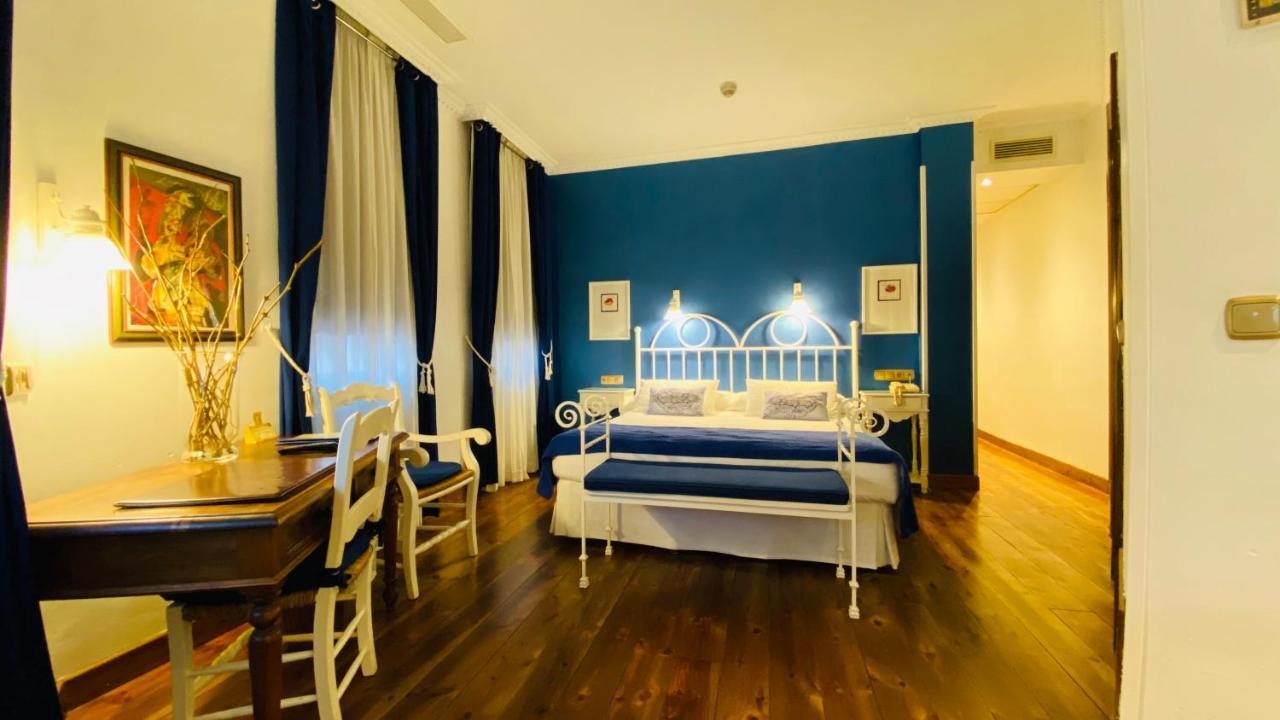 Junior Suite,943382743:JPEG